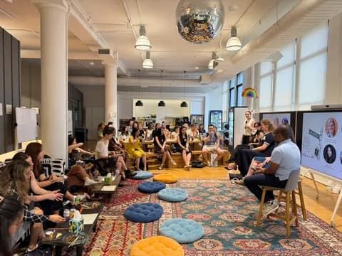 A community gathering for people building nonlinear careers